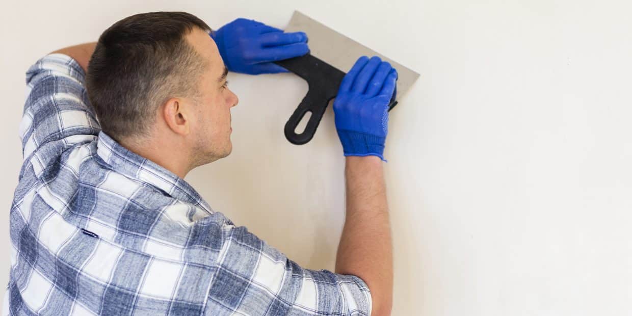 Joint Compound vs Spackle: Which One for Each Repair (2026)