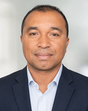 Chriss Rakoot, editor of Wall Fix Guide